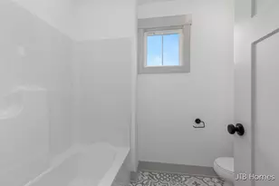 8284 Kettle Oak Dr, Alto, MI 49302 - Photo 22