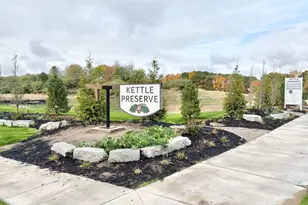 8284 Kettle Oak Dr, Alto, MI 49302 - Photo 28