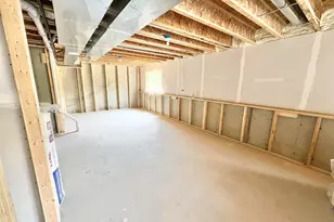 8284 Kettle Oak Dr, Alto, MI 49302 - Photo 24