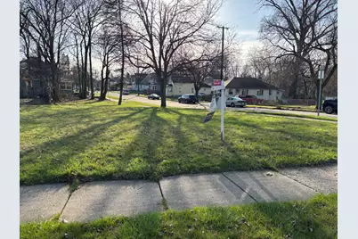 115 Summit Avenue, Jackson, MI 49201 - Photo 2