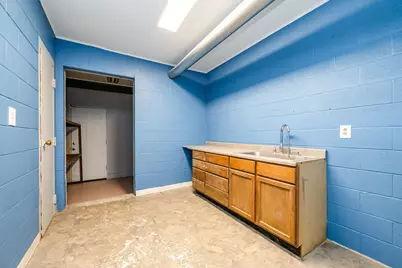 641 S Crystal Avenue, Benton Harbor, MI 49022 - Photo 32