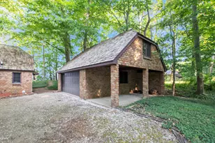 2580 Lakeshore Dr, Fennville, MI 49408 - Photo 4