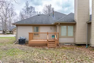 21329 Mulberry Ct, Farmington Hills, MI 48336 - Photo 40