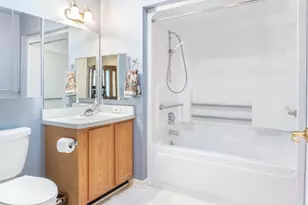 21329 Mulberry Ct, Farmington Hills, MI 48336 - Photo 22