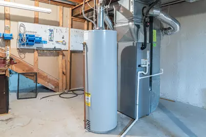 21329 Mulberry Court, Farmington Hills, MI 48336 - Photo 44