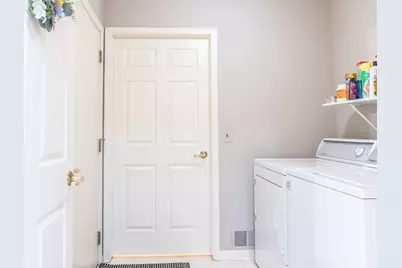 21329 Mulberry Court, Farmington Hills, MI 48336 - Photo 36