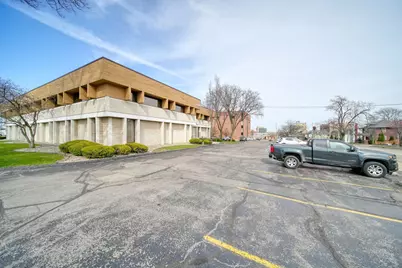 306 W Washington Avenue #105, Jackson, MI 49201 - Photo 36