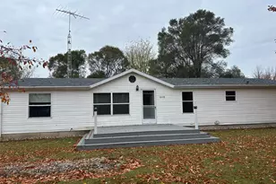 59178 Nora Dr, Colon, MI 49040 - Photo 2