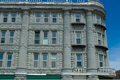 93 W Wall Street, Benton Harbor, MI 49022 - Photo 8