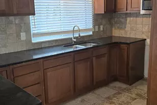 7209 Stonebrook Rd, West Bloomfield, MI 48322 - Photo 6