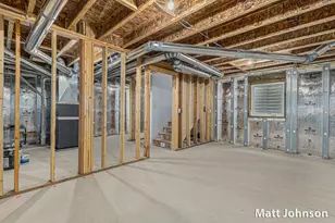 2098 Linden Ave SE, Grand Rapids, MI 49507 - Photo 16