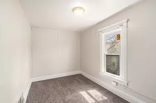 708 Harrison St, Kalamazoo, MI 49007 - Photo 12