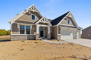 11386 Shoreline Dr, Allendale, MI 49401 - Photo 2