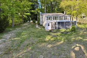 4605 Hunters Trail, Six Lakes, MI 48886 - Photo 12