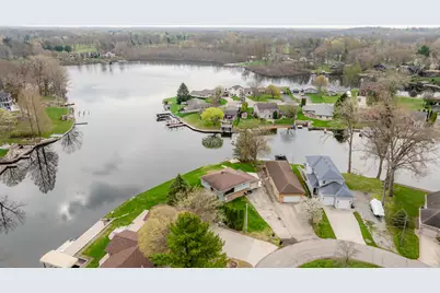 6950 Shore Drive, Coloma, MI 49038 - Photo 2