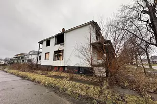 4160 Crane St, Detroit, MI 48214 - Photo 2