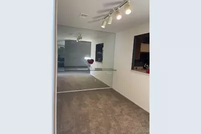 27430 Evergreen Road #36, Lathrup Village, MI 48076 - Photo 4