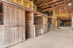 10880 S Francis Rd, DeWitt, MI 48820 - Photo 22