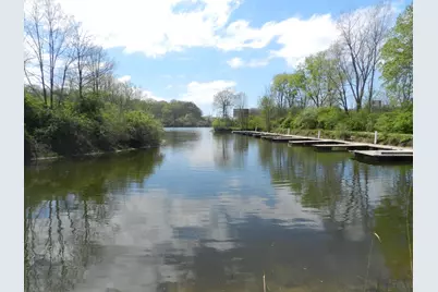 519 Swan River Drive, Benton Harbor, MI 49022 - Photo 8