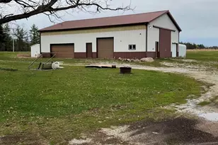 13551 Hillsdale Rd, Camden, MI 49232 - Photo 8