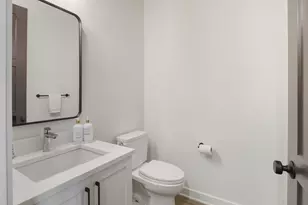 668 Maple St, Plymouth, MI 48170 - Photo 24