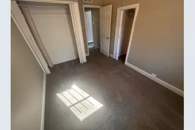 32 E George Avenue, Hazel Park, MI 48030 - Photo 12