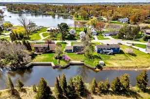 17083 Spahr St, Spring Lake, MI 49456 - Photo 2