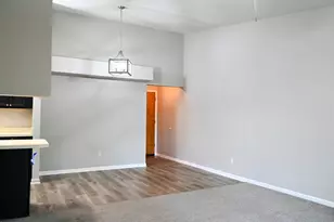 45762 Prairiegrass Ct, Van Buren Township, MI 48111 - Photo 2