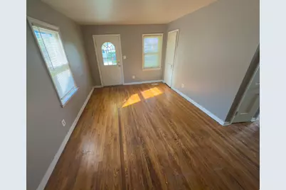 18761 Kingsville Street, Harper Woods, MI 48225 - Photo 4