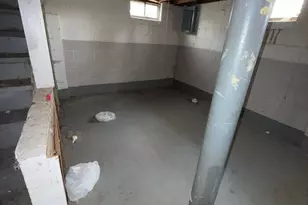9605 Decatur St, Detroit, MI 48227 - Photo 8