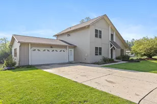 4310 Mayaka Ct SW, Grandville, MI 49418 - Photo 2