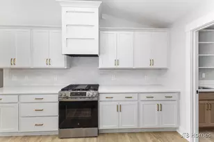 8296 Kettle Oak Dr SE, Alto, MI 49302 - Photo 8