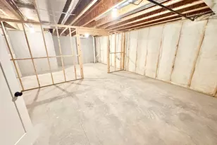 8296 Kettle Oak Dr SE, Alto, MI 49302 - Photo 24