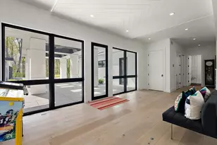 329 N Lakeshore Dr, Holland, MI 49424 - Photo 4