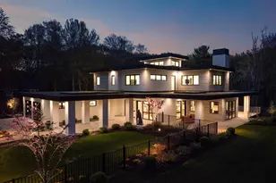 329 N Lakeshore Dr, Holland, MI 49424 - Photo 1