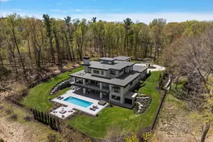 329 N Lakeshore Dr, Holland, MI 49424 - Photo 144