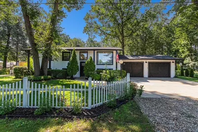 819 W Michigan Street, New Buffalo, MI 49117 - Photo 1