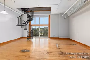 600 Broadway Ave NW, Grand Rapids, MI 49504 - Photo 2