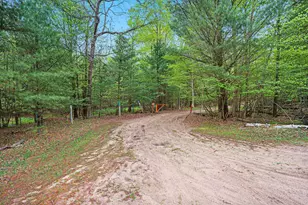 4900 N Railroad Ave, Pentwater, MI 49449 - Photo 26