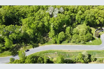 7076 Bentwood Trail, Kalamazoo, MI 49009 - Photo 10