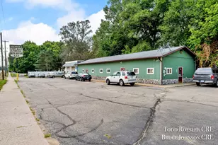 4765 W River Dr NE, Comstock Park, MI 49321 - Photo 1