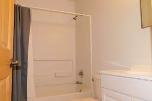 253 Brookridge Ct, Ann Arbor, MI 48103 - Photo 6