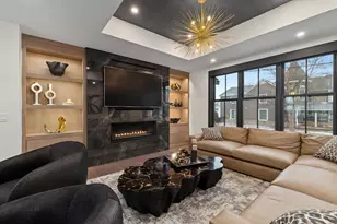 644 Maple St, Plymouth, MI 48170 - Photo 2