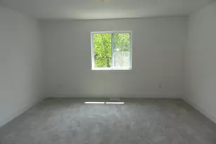 558 Swan River Dr, Benton Harbor, MI 49022 - Photo 10