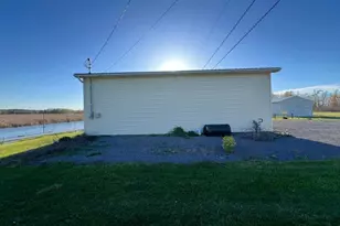 3105 Hudson Rd, Hillsdale, MI 49242 - Photo 12