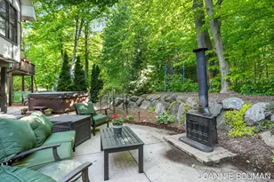 15611 River Woods Dr, West Olive, MI 49460 - Photo 2