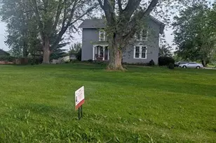 888 E Saint Joe Hwy, Grand Ledge, MI 48837 - Photo 2