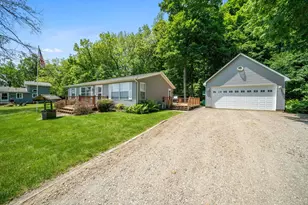 61738 Lk Vw Dr, Cassopolis, MI 49031 - Photo 2