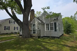 846 Catherine Ave, Muskegon, MI 49442 - Photo 1