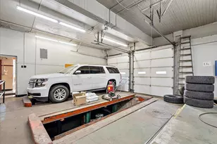 939 Fulton St E, Grand Rapids, MI 49503 - Photo 16